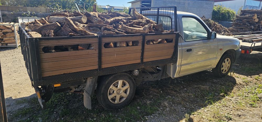 Mazda B2500 com 170mil kms
