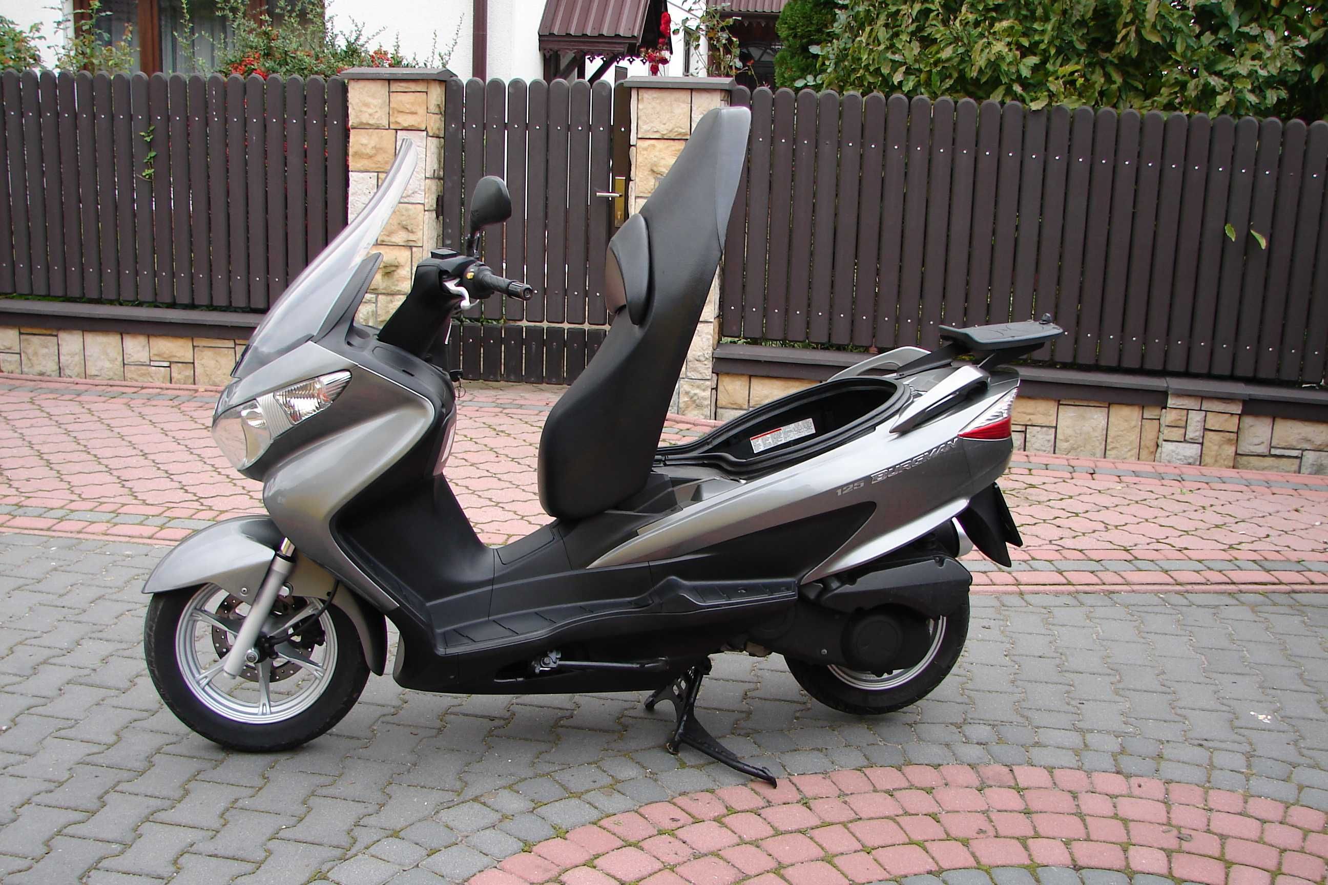 *Burgman poj 125*