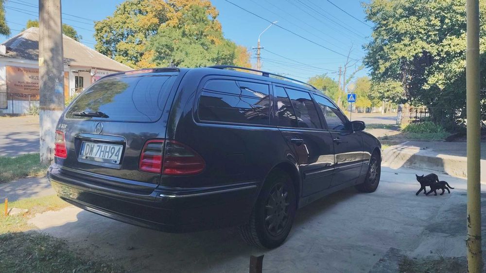 Продам Mercedes Benz S210