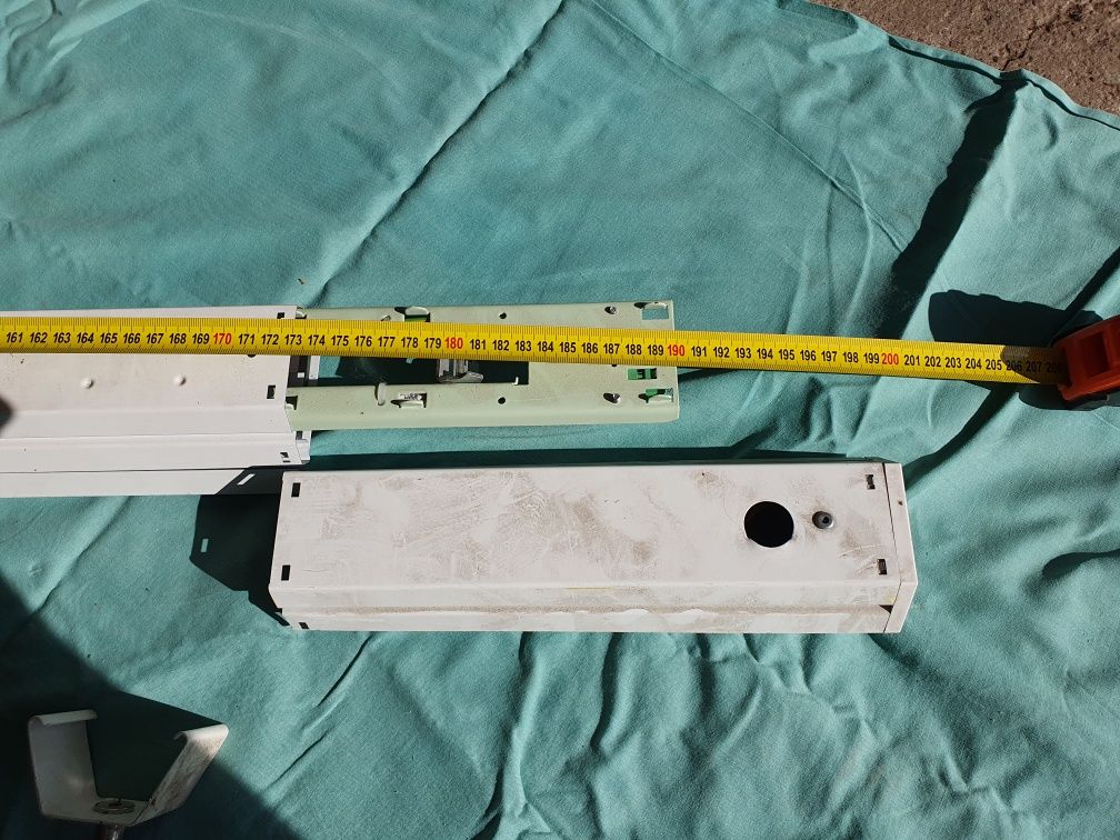 Lampy modułowe LED PhilipsCoreline linie świetlne garaż sklep warsztat
