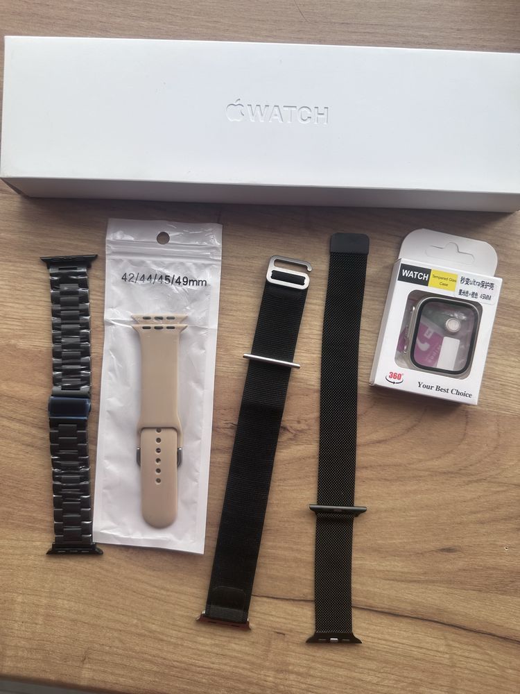 Apple Watch 8 GPS 45mm Midnight Aluminium Case ZESTAW