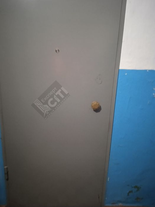 Ціна  знижена! Продам 2-х кіімнатну квартиру. Зуп. Універмаг.