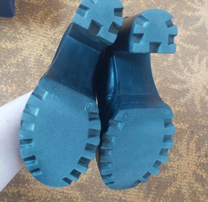 Шкіряні ботильйони осінні ботиночки черевики 38 розмір 24 см ідеальний