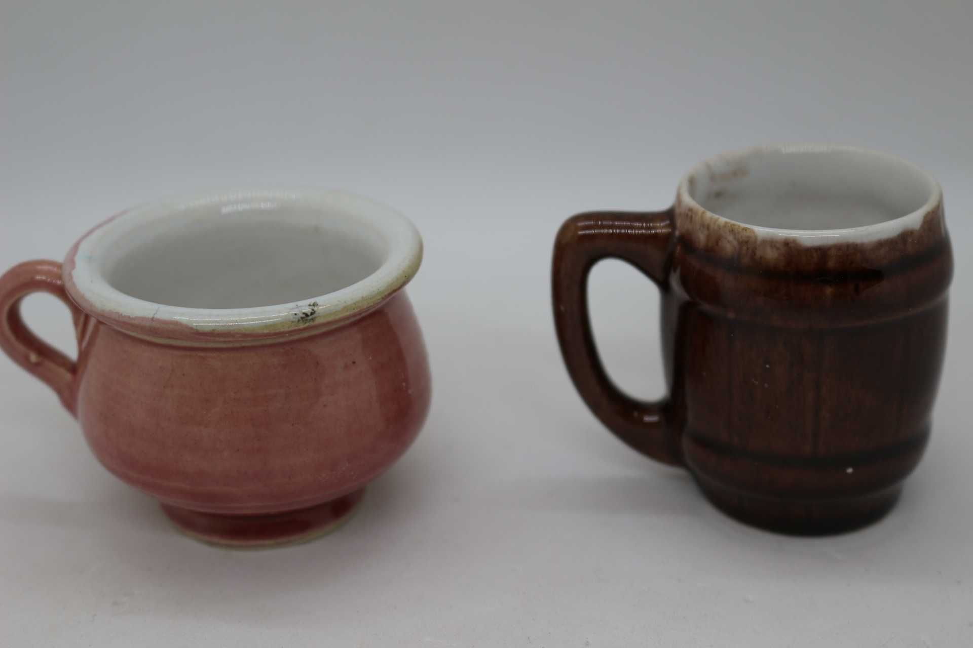 Bacio Rosa e Caneca Barril Faiança das Caldas com interiores típicos