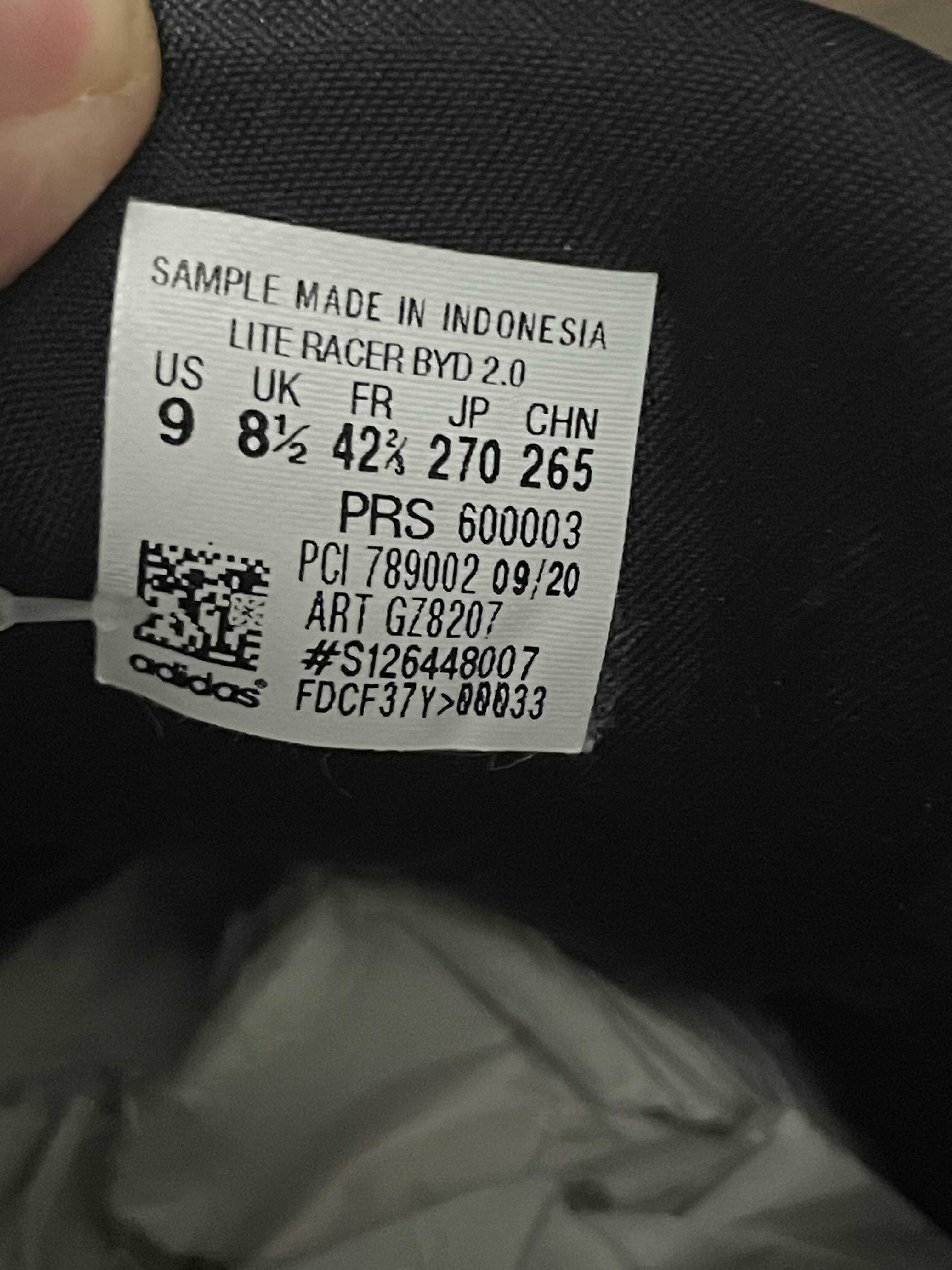 Кросівки Adidas Originals Swift Run.  Р 42 2/3   26.5 см