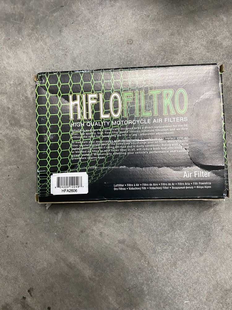 Filtro de ar HifloFiltro HFA2606 e de Filtro de Oleo HF204