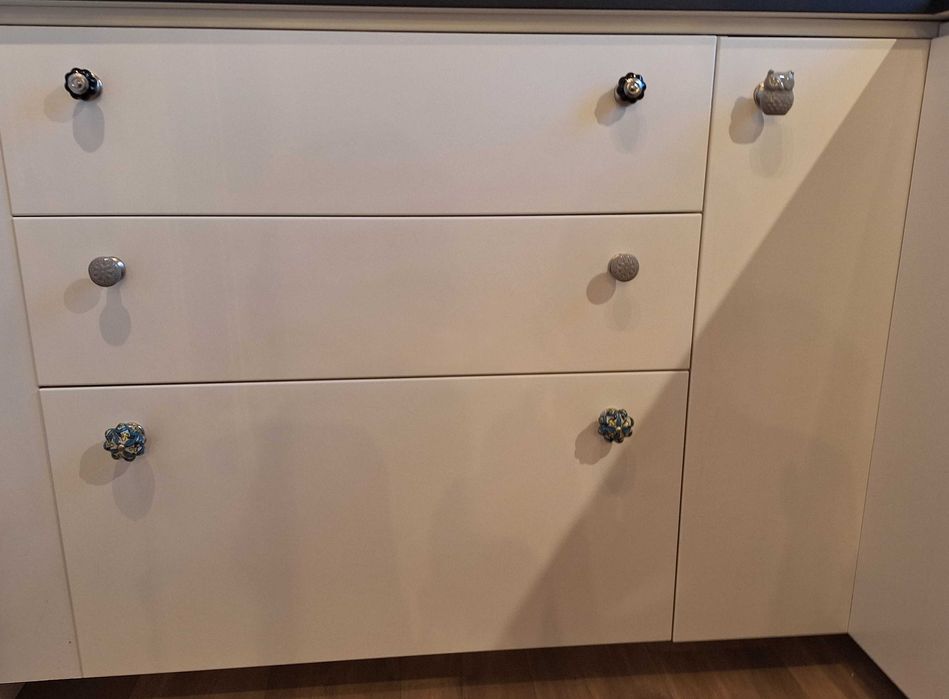 IKEA VEDDINGE fronty kuchenne, 24 szt, wym. w opisie, używane