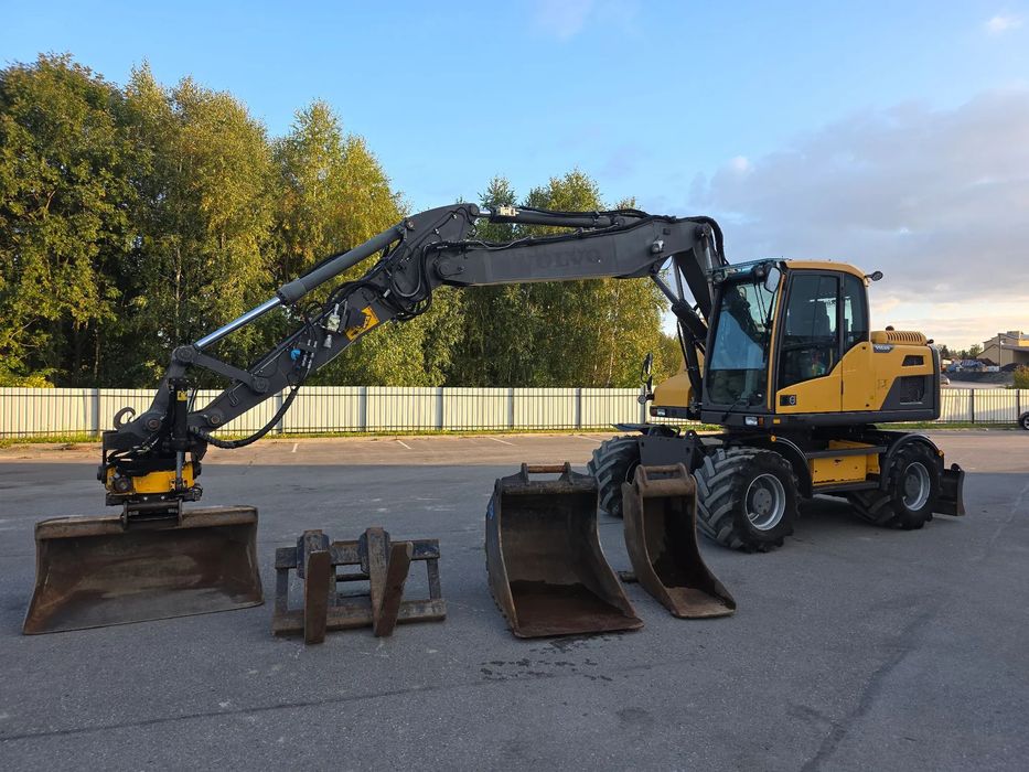 Volvo EW 160 D  Volvo EW 160 D  299 000 zł netto ROTOTILT Engcon Liebherr CAT koparka