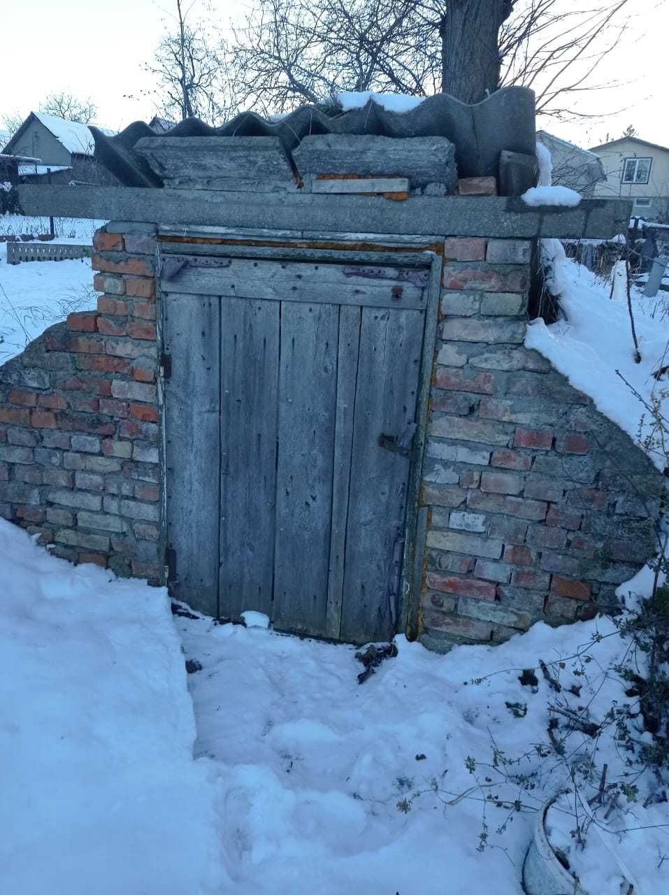 Майновий комплекс 603,9 м2, 1.8 га, Ярмолинці, вул. Петропавловська 31