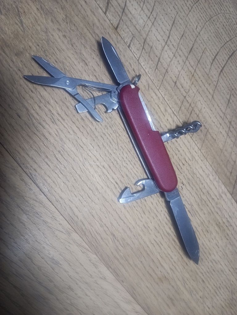Victorinox climber