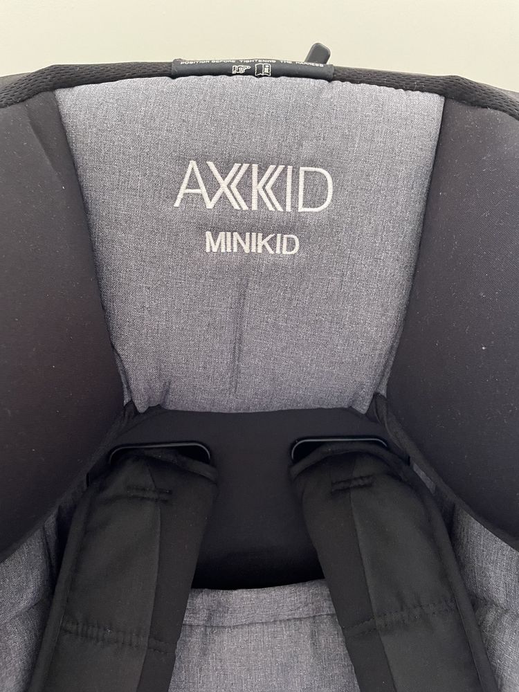 Axkid Minikid 9-25kg swietny stan