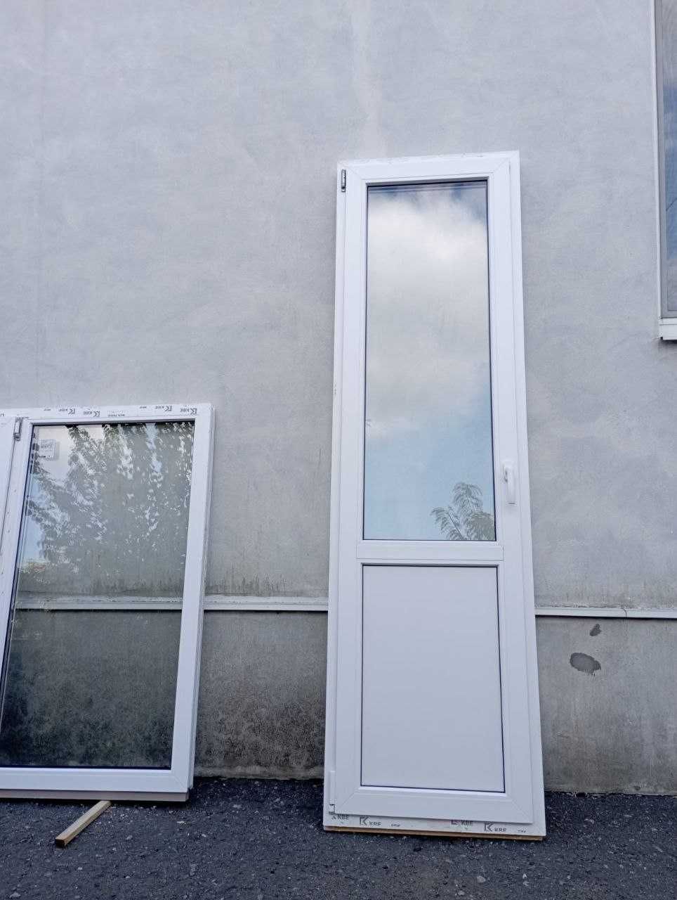 Продам металопластикові балконні двері