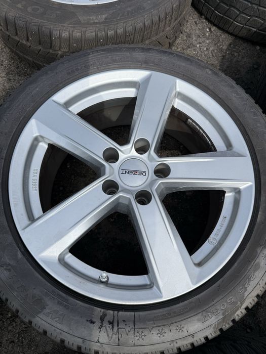Komplet kół zimowych 5x112 17x7,5j et29 Audi Vw Skoda 225/50/17 Dunlop