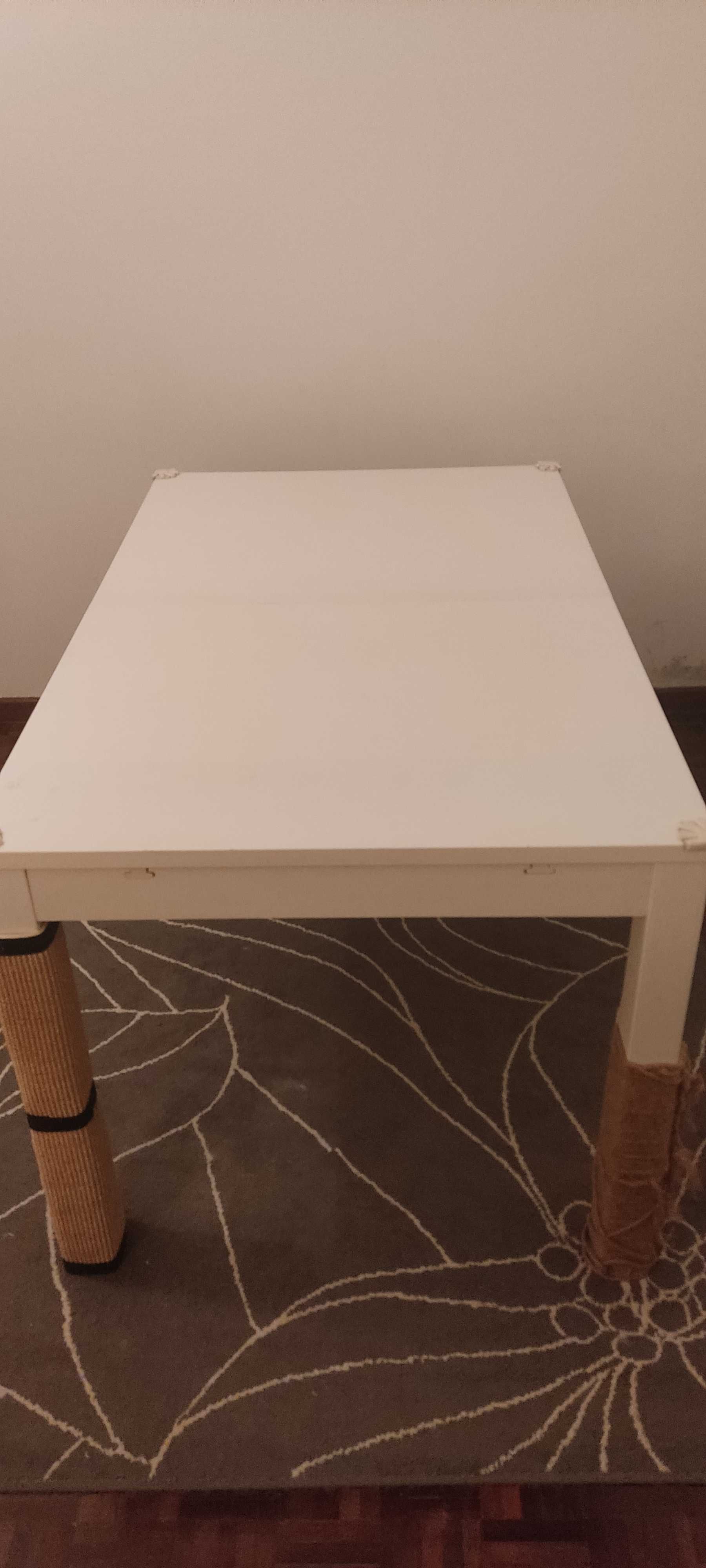 Mesa extensível branca ,IKEA, 140x 220x 84