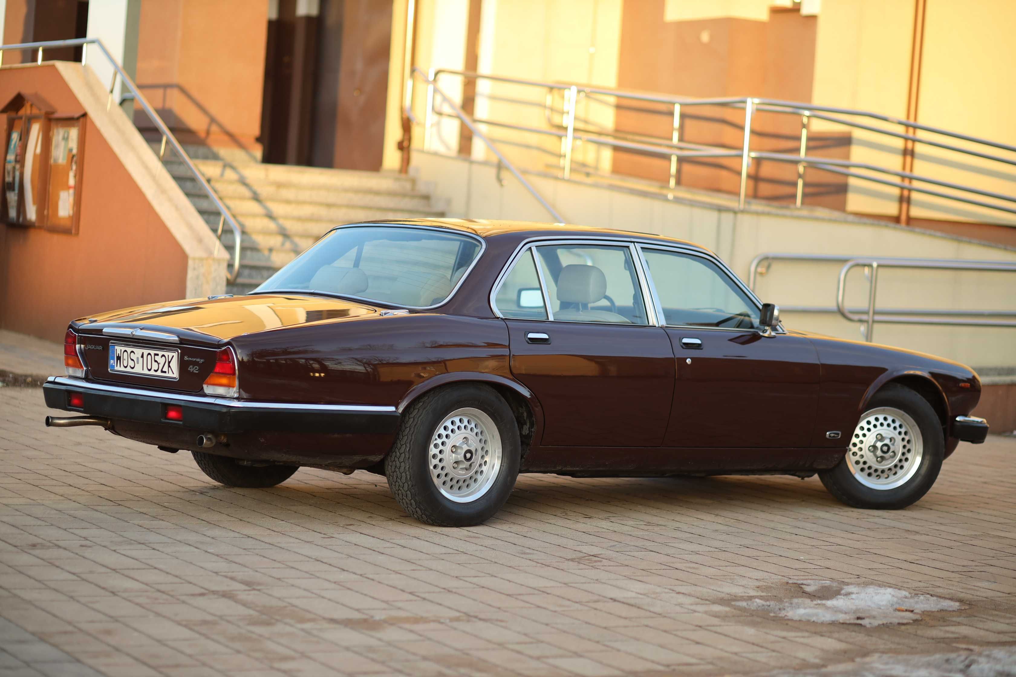 Jaguarem XJ 1983 z Klimatyzacją zawiozę do Ślubu!