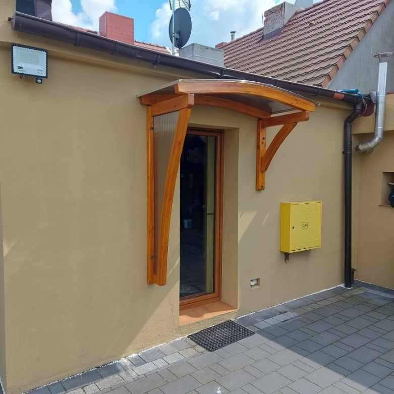 daszek,  zadaszenie nad drzwi 2,0x1x1,7 NA WYMIAR