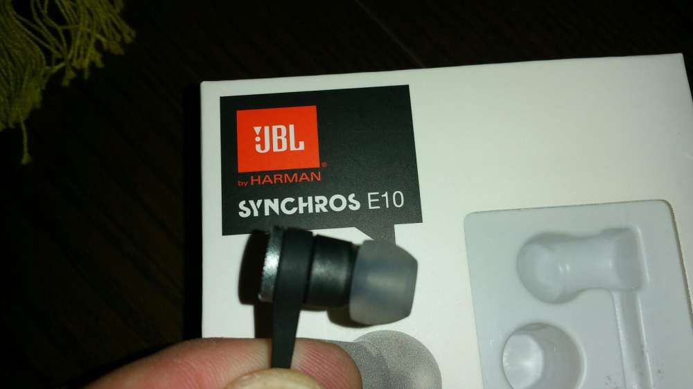 Auriculares JBL Synchros e 10