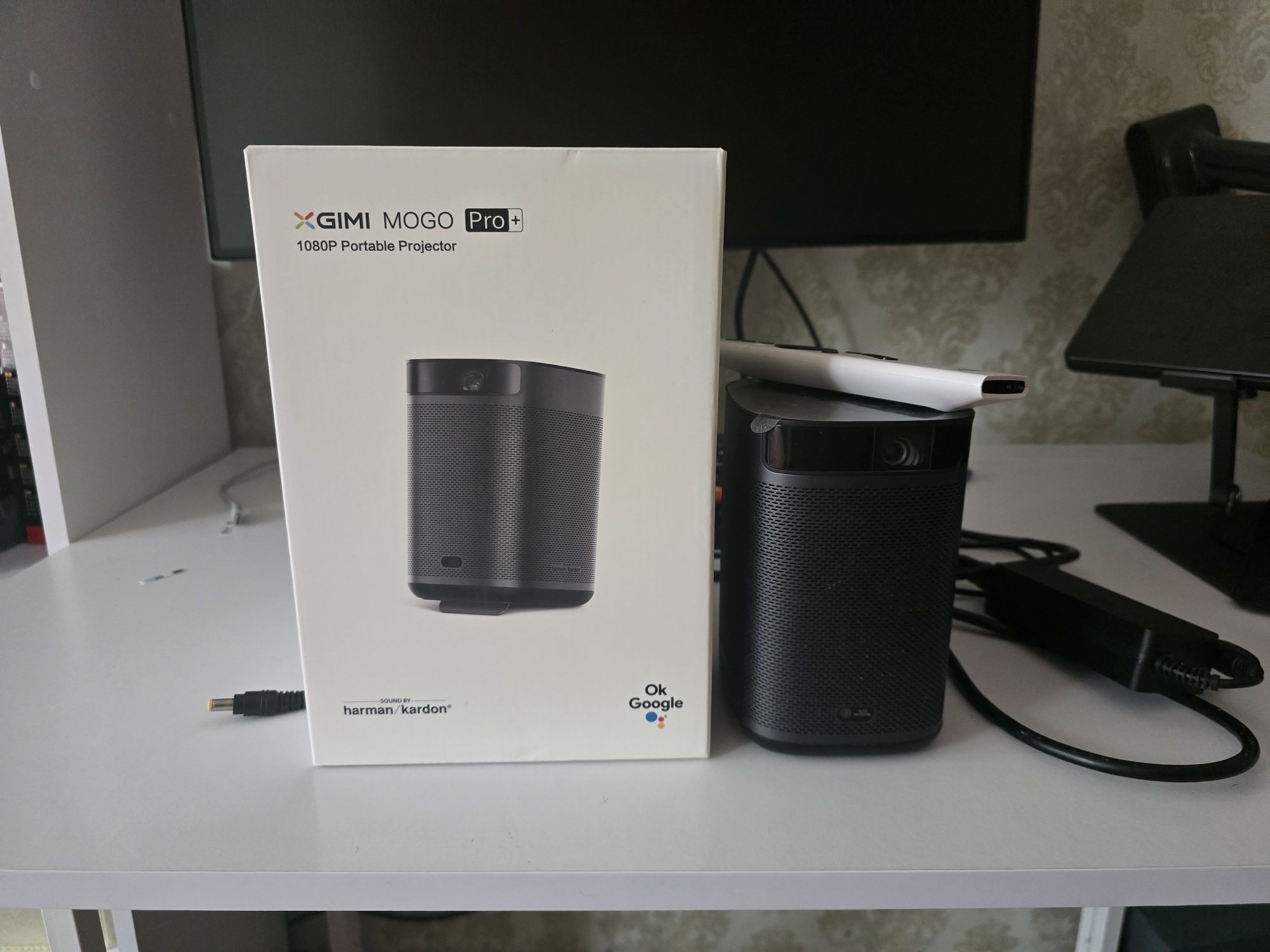 Xgimi mogo pro plus