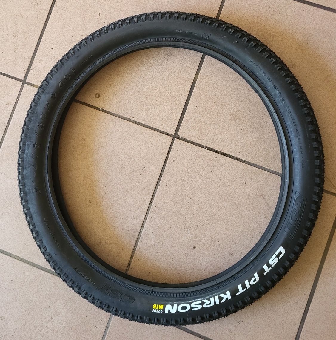 Dwie nowe opony CST 20x2,40 PIT KIRSON TR-CS612