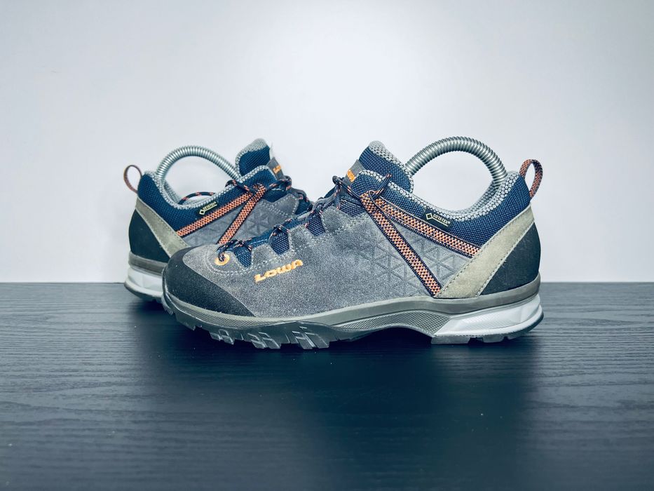 Кросівки Lowa GORE-TEX 39р 24.5см