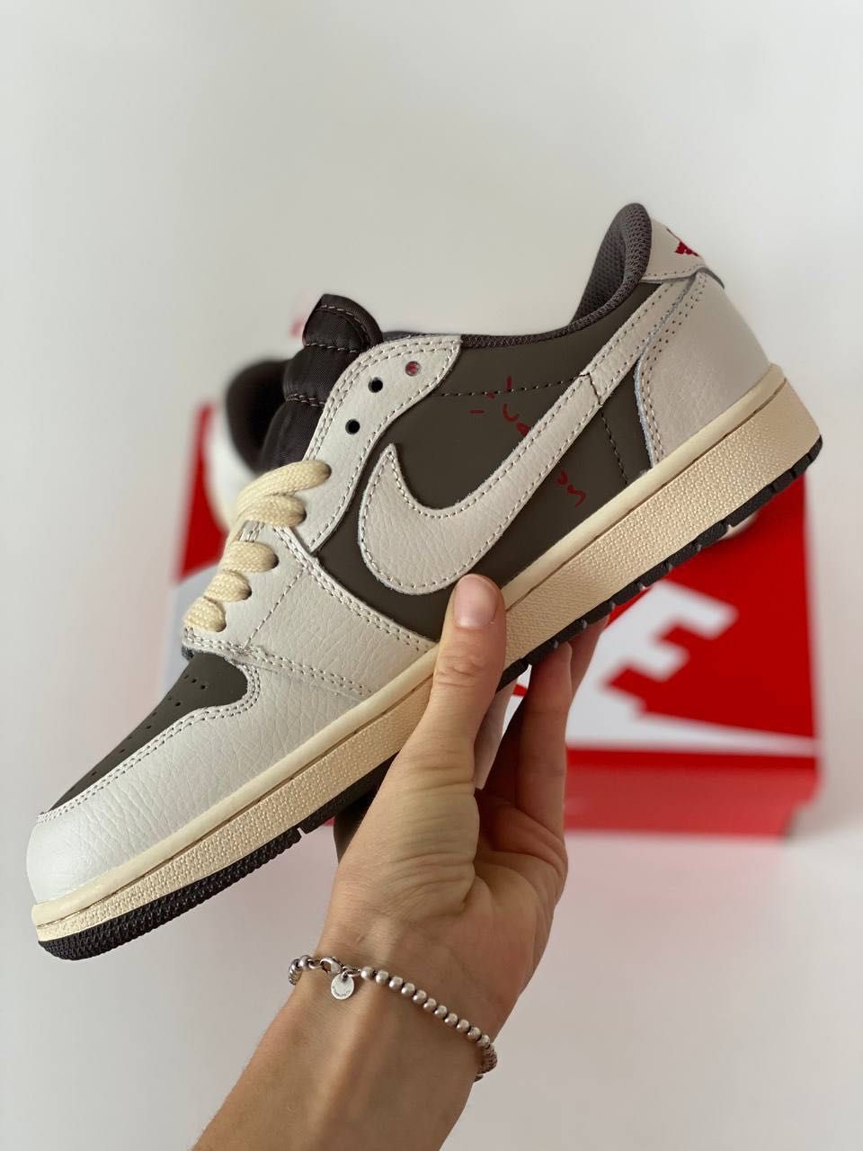 Кроссовки Nike Air Jordan 1 Low x Travis Scott Sail and Ridgerock