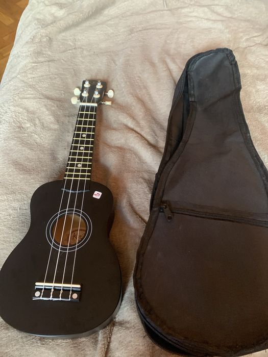 Ukulele korala UKS-15-BK