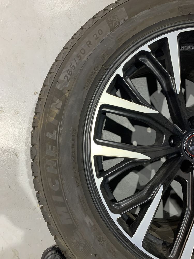 Продам гуму мишлен 265/50 r20 з дисками момо