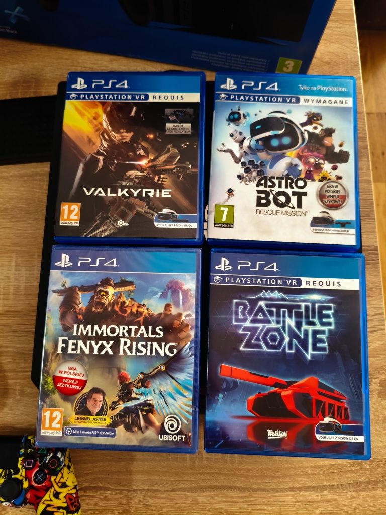 Sprzedam konsole PS4 Pro 3TB + google VR V2 + Gry i 3 pady