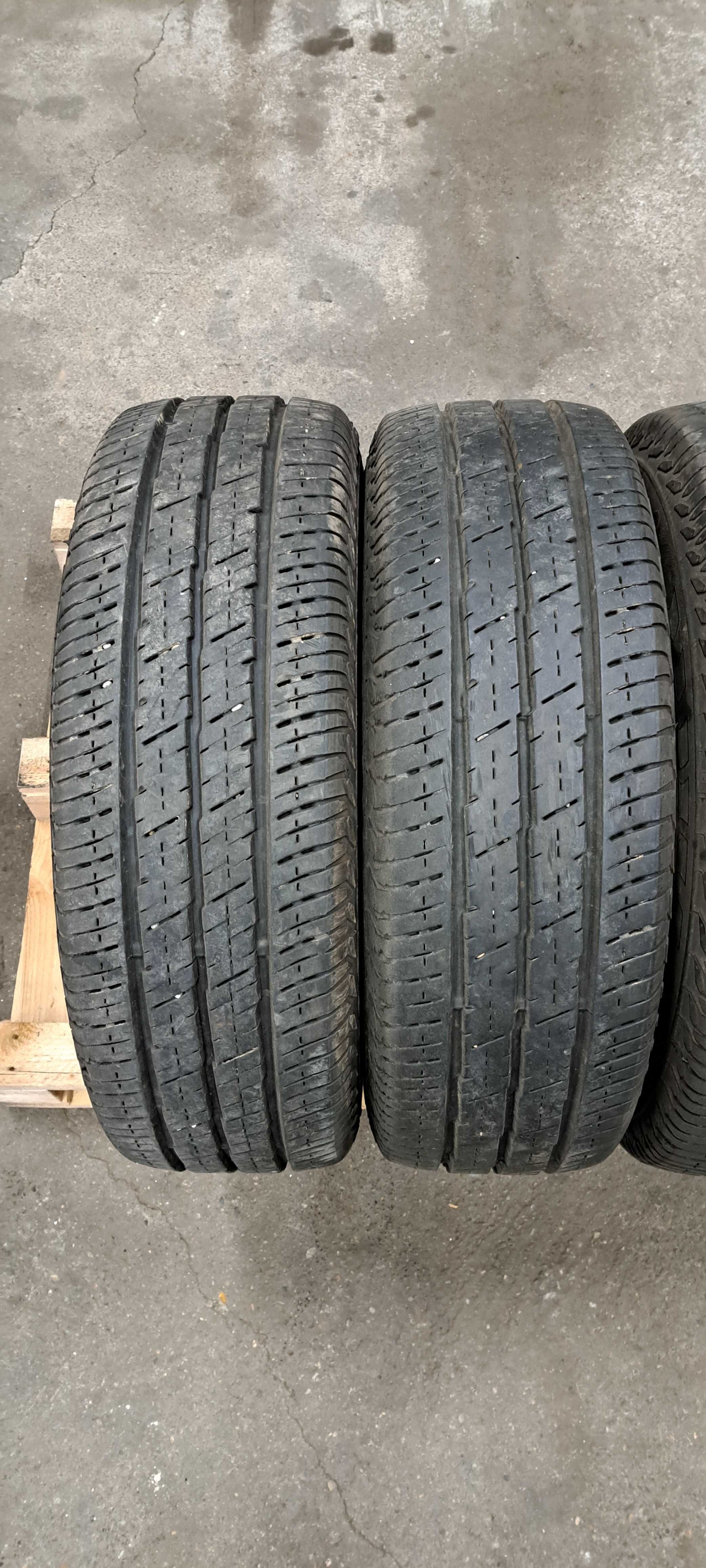 Opony letnie 215/70R15C Continental