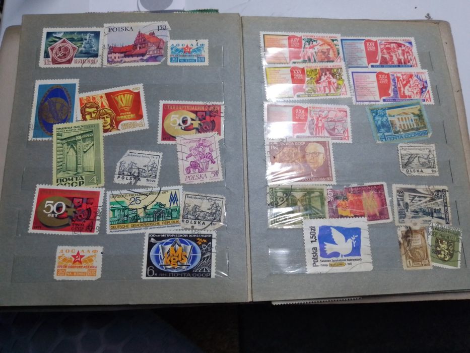 Альбом з марками