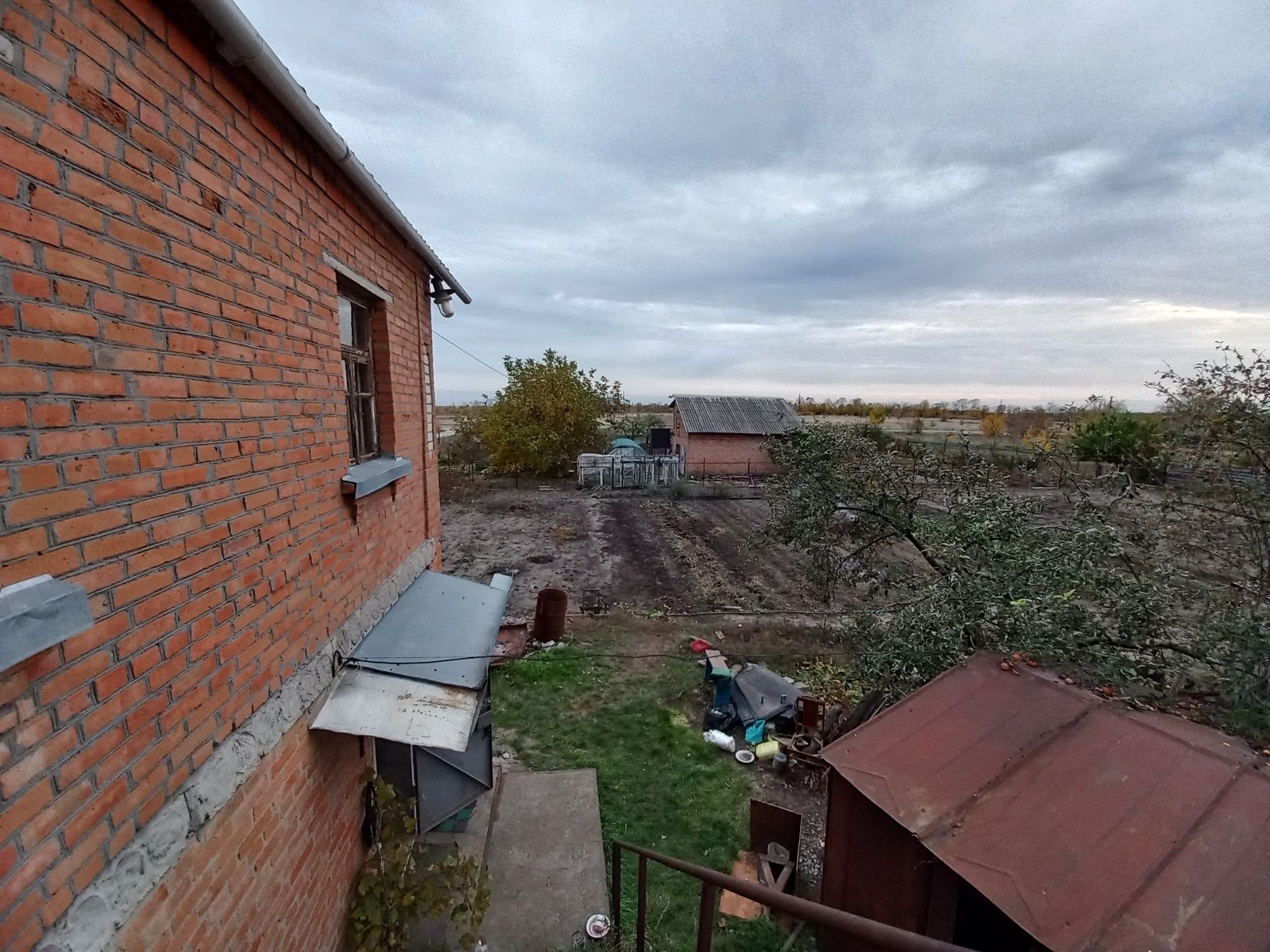 Продам дом + 15 соток земли