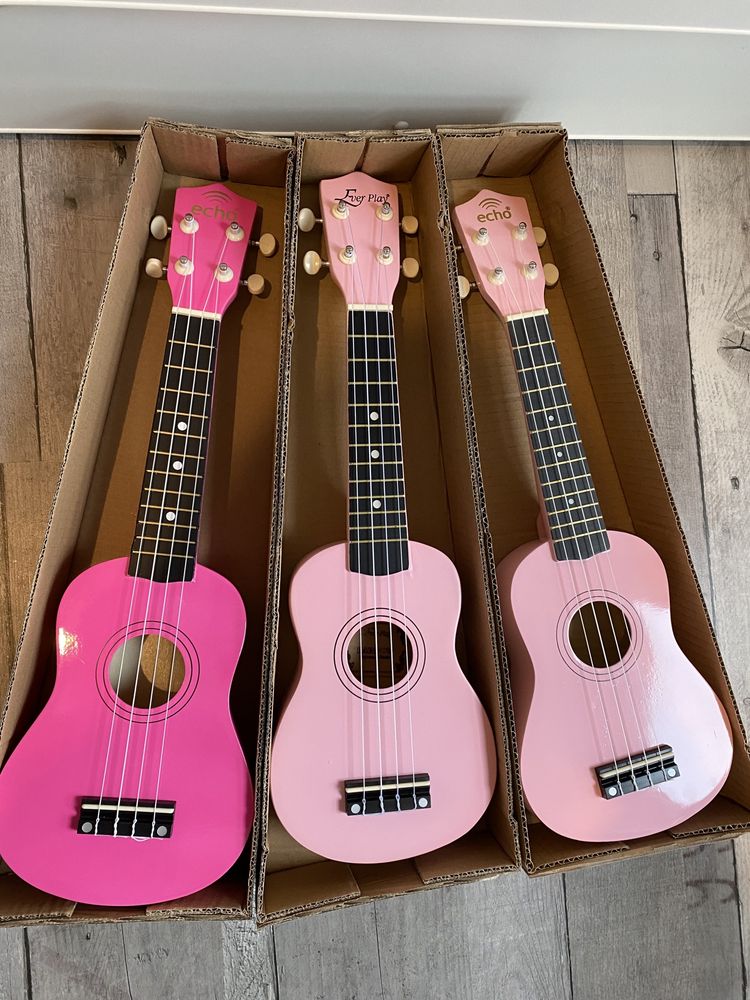 Nowe ukulele sopranowe. Kolor rozowy. Gratis