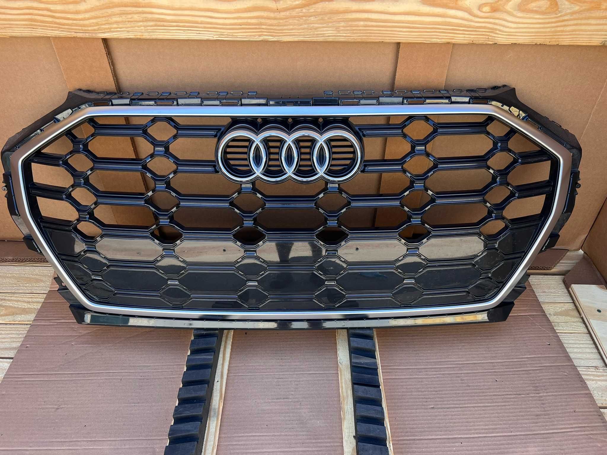 Audi q5 80a  S line решітка решетка радіаторна наявність