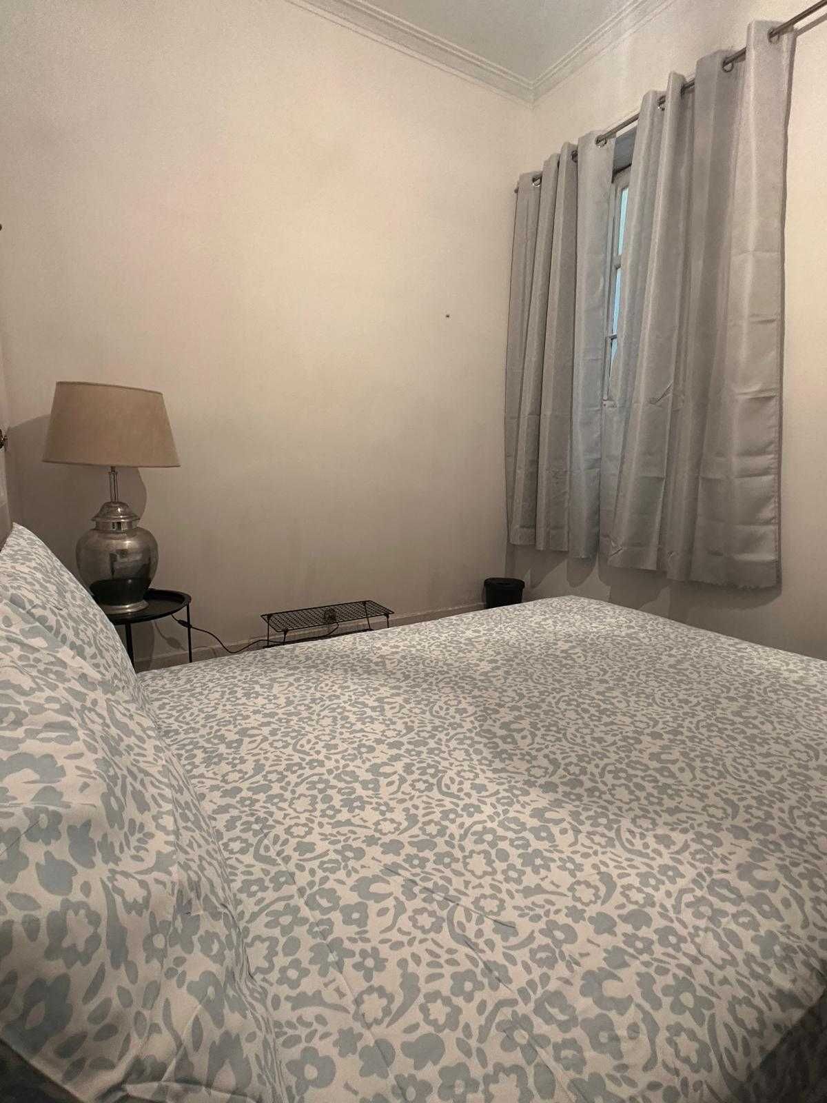 Quarto Casal em AP calmo e bem localizado - ENTRADA IMEDIATA (AP2Q3)
