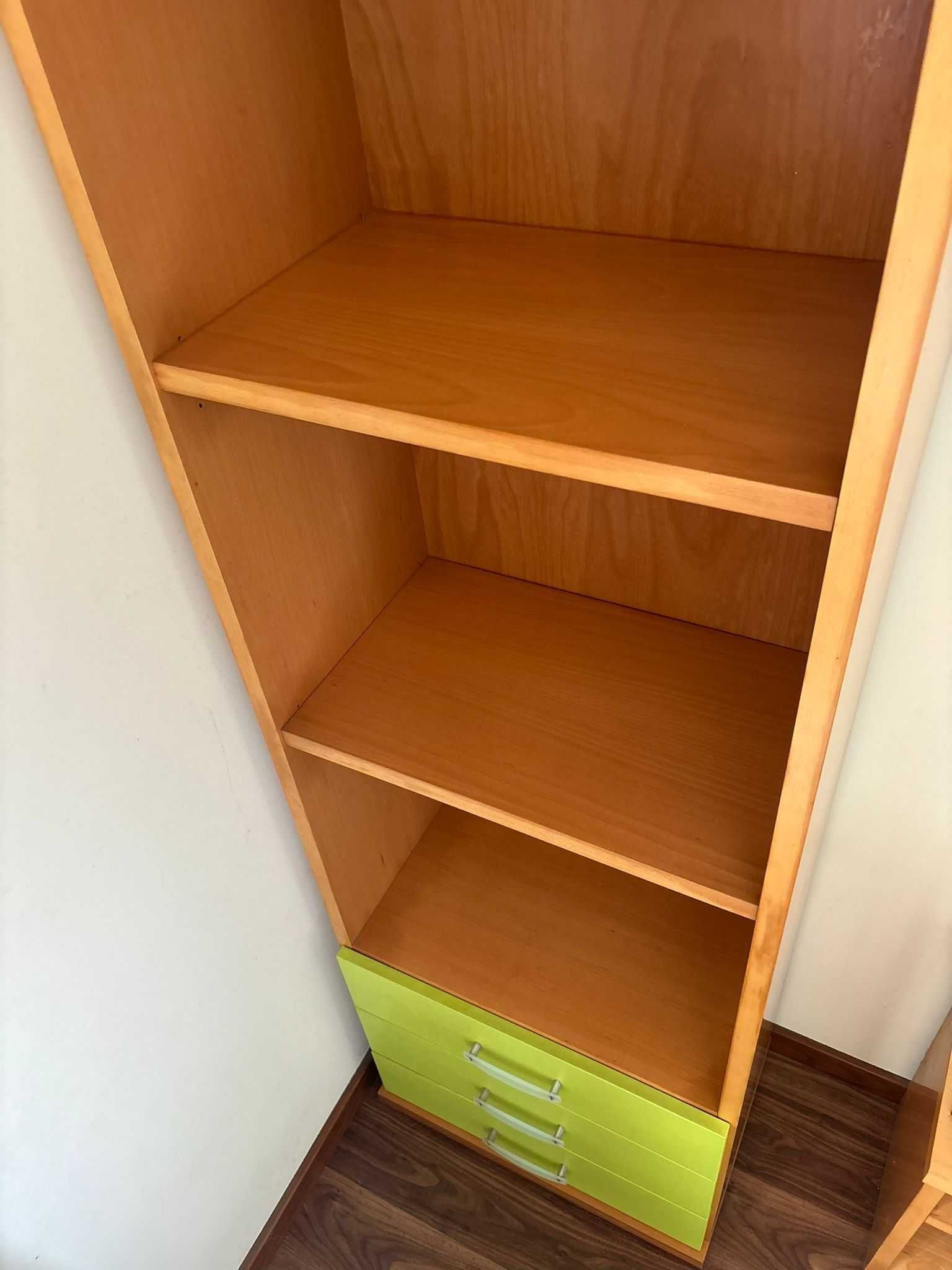 Móvel quarto c/ 3 gavetas