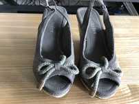 Szare buty na koturnie 39