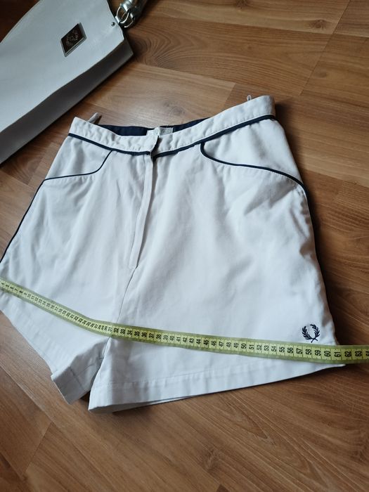 Fred Perry жіночі шорти L