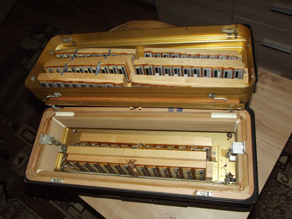 Akordeon Hohner Atlantic IIIP 120 bas