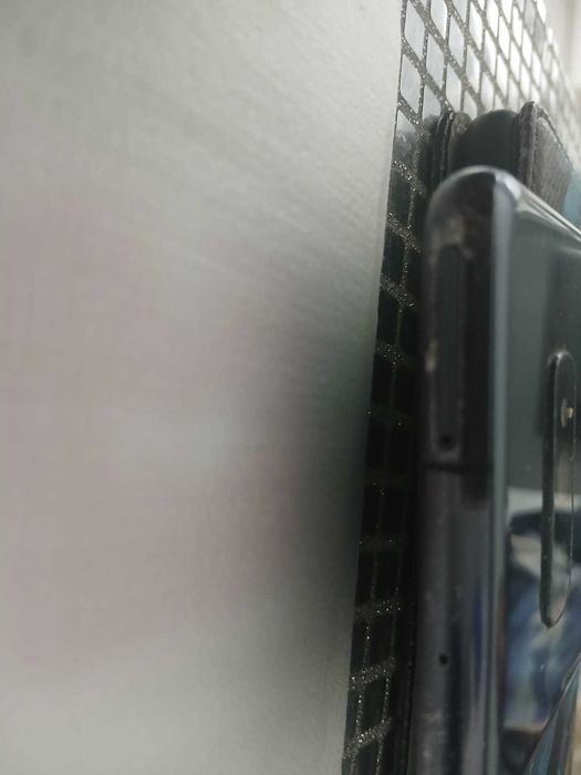 Smartfon Samsung S10e - zadbany, w komplecie nowe etui i szkło