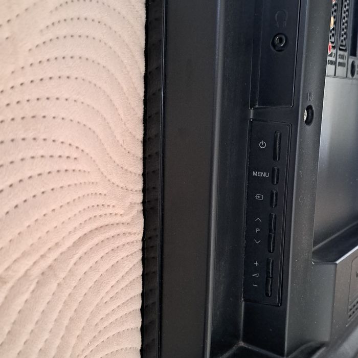 Телевізор Sharp, 32 діагональ