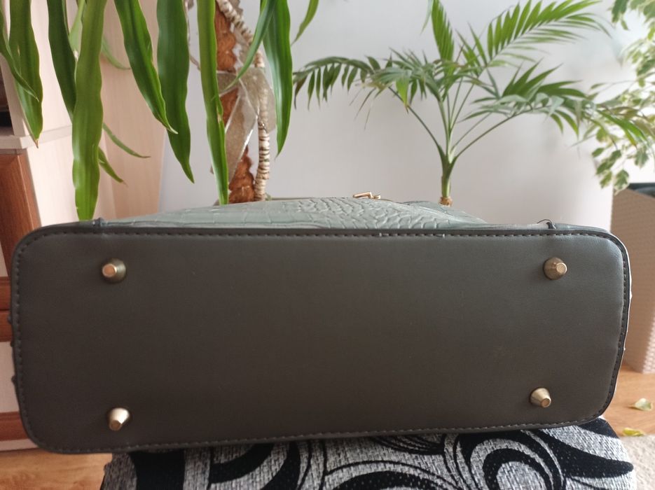 Сумочка жіноча !