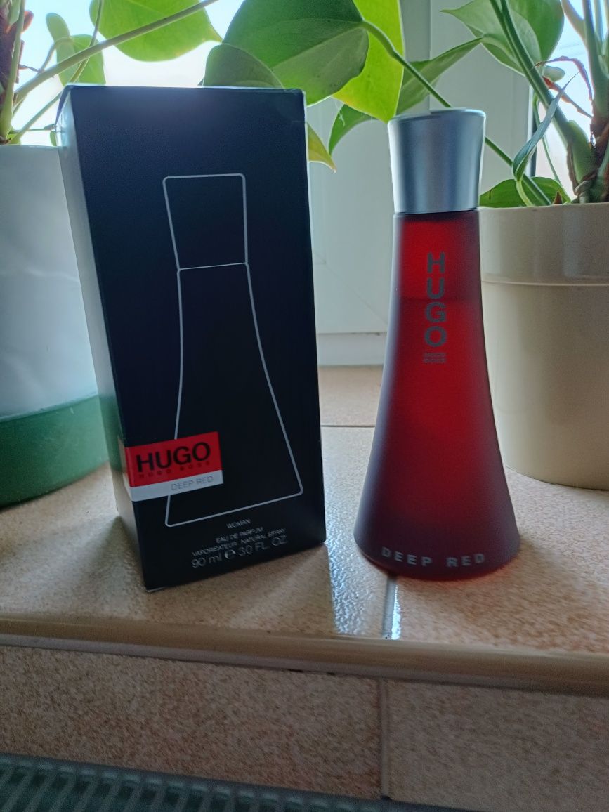 Hugo Boss DEEP RED