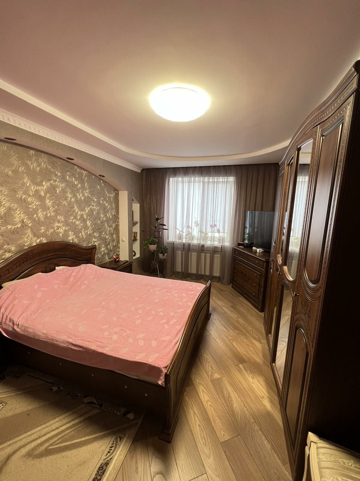 Продам 3к в центрі