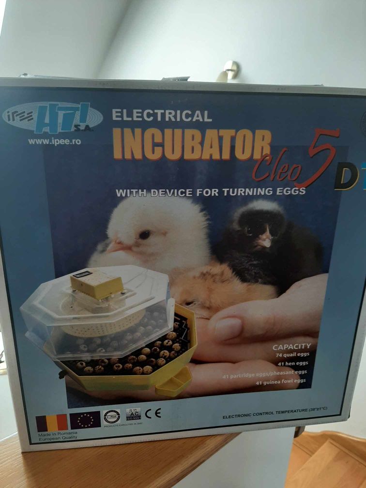Inkubator cleo 5