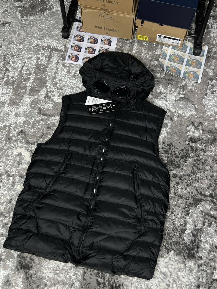 Жилетка CP Company / жилетка Сп компани / жилетка сп компани чорна