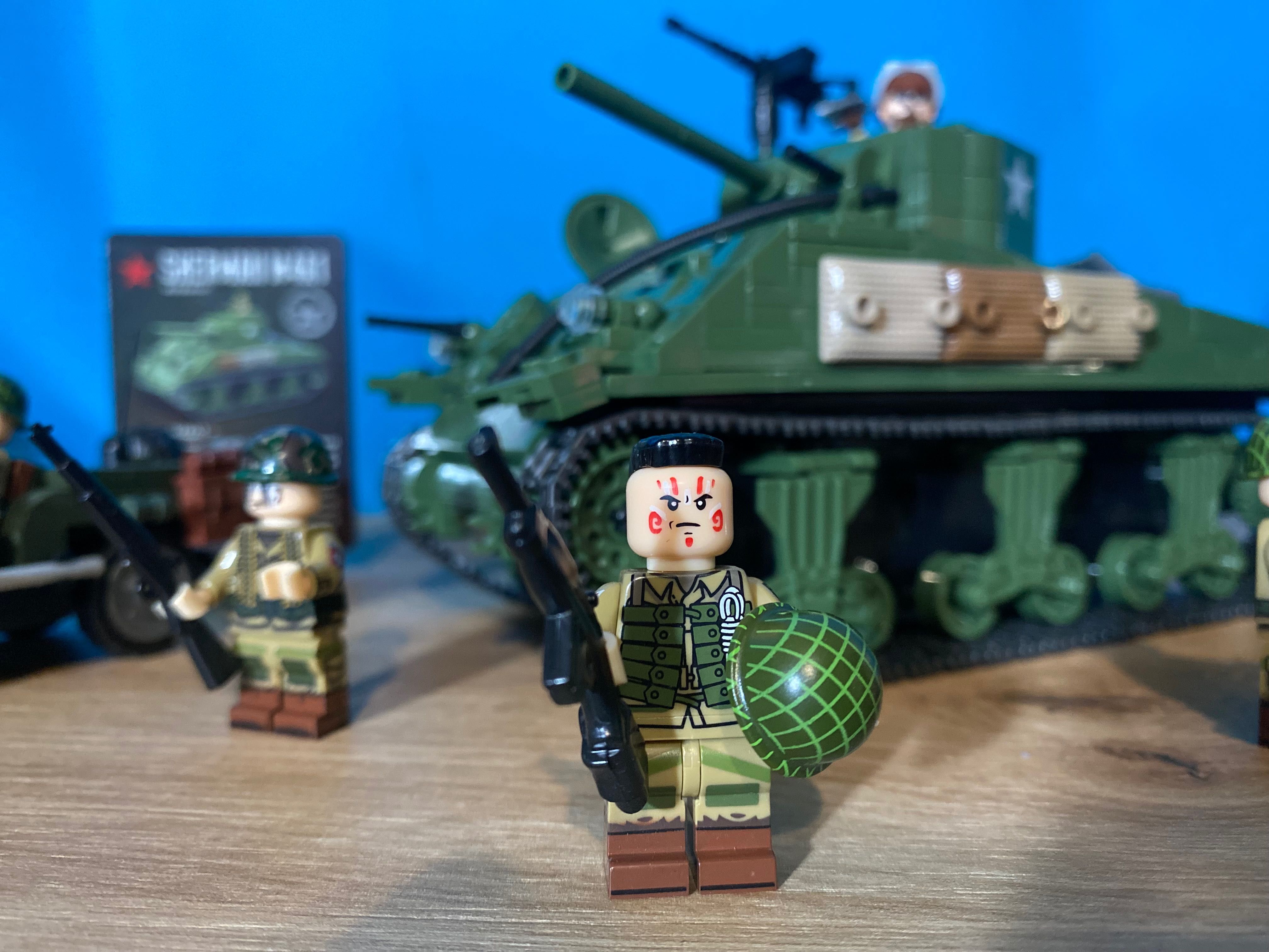 Lego WW2 - Tanque Sherman e Jeep Willys + figuras