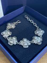 Efektowna srebrna bransoletka Róże - glowa kobiety i 1