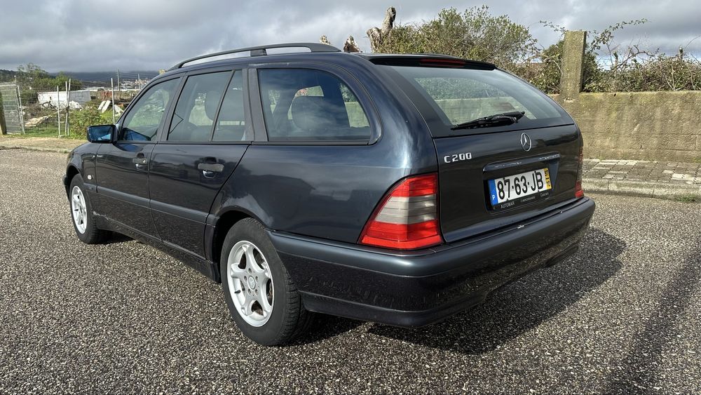 Mercedes-benz c200D station