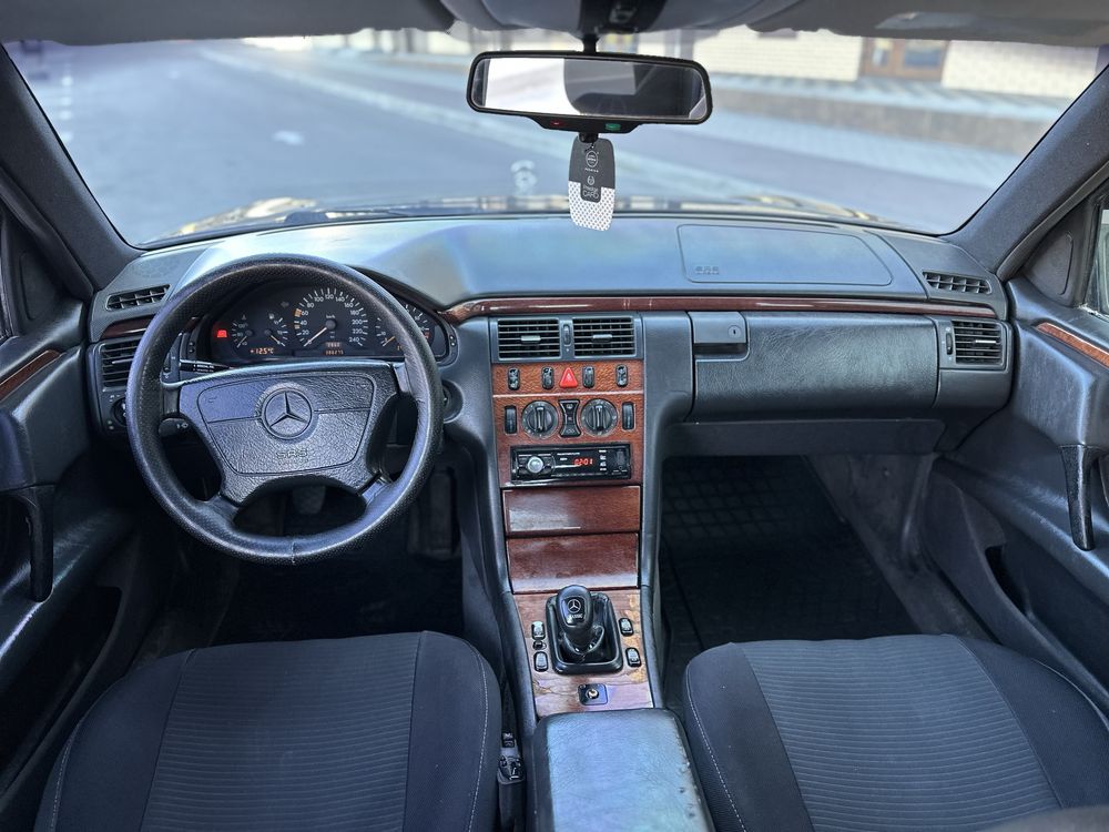 Mercedes w 210 2.0 Газ/бензин