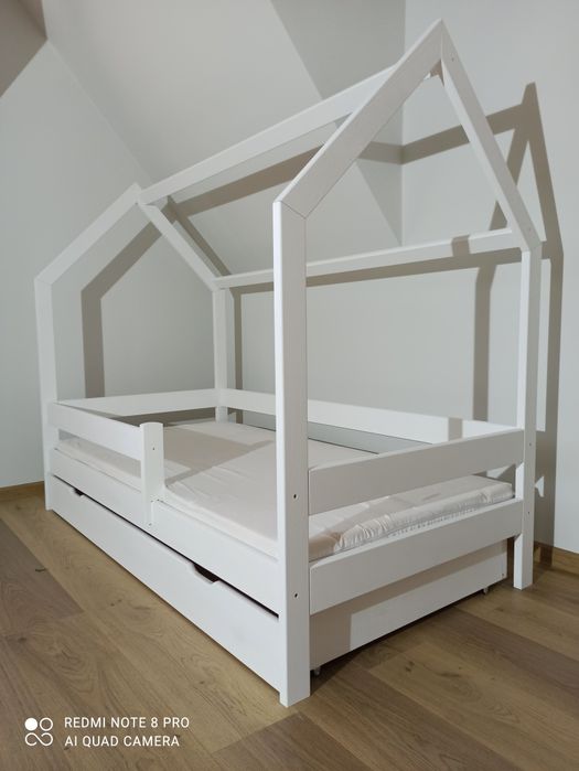 180x80 Łóżko domek białe z pojemną szufladą